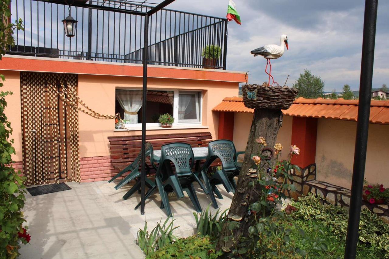 Къщи За Гости Ореха Samokov Exterior photo